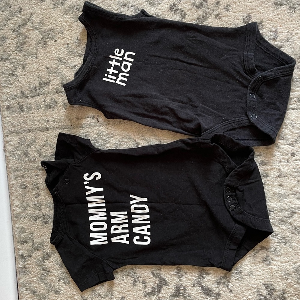 Size 6-9 mo. funny onesies 💗💗💗